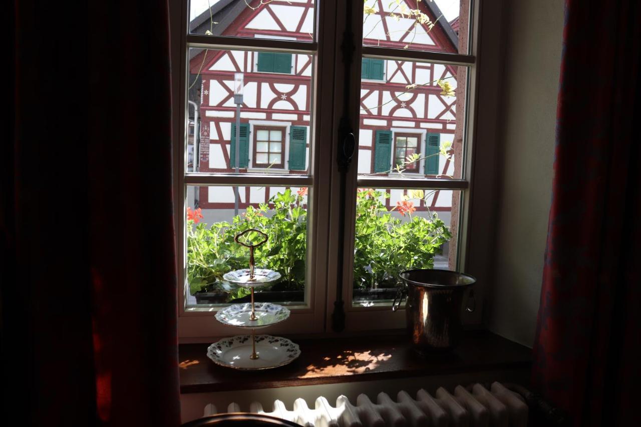 Hotel De Charme 'Zum Schiff' イフェッツハイム エクステリア 写真